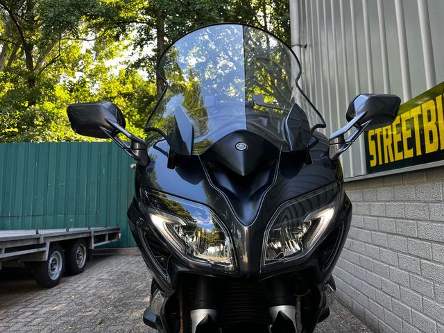 yamaha - fjr-1300