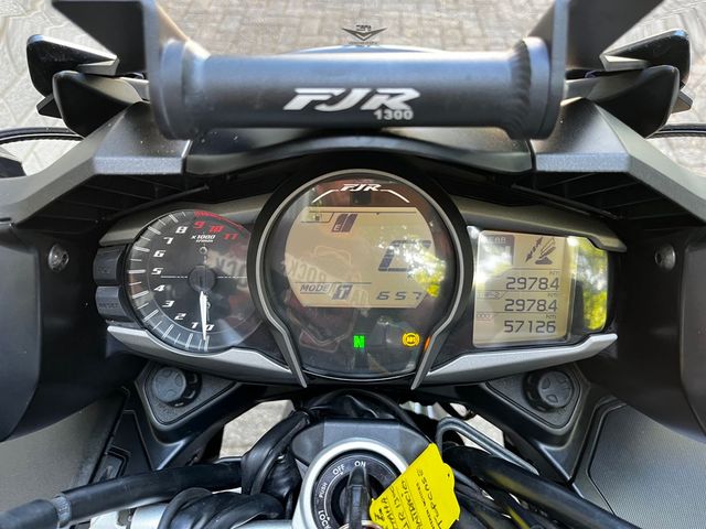 yamaha - fjr-1300