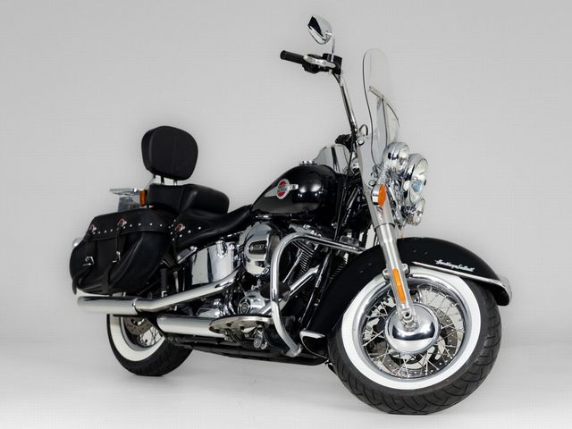 harley-davidson - heritage-softail-classic-flstc