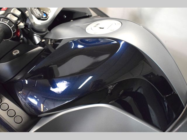 bmw - r-1250-rt