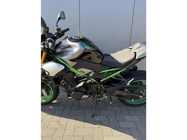kawasaki - z900-se