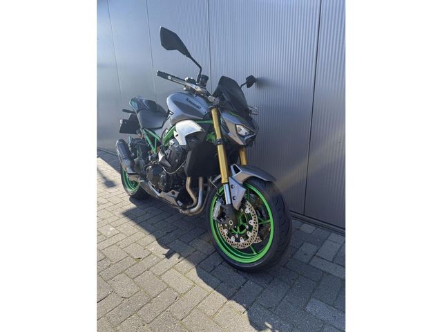 kawasaki - z900-se