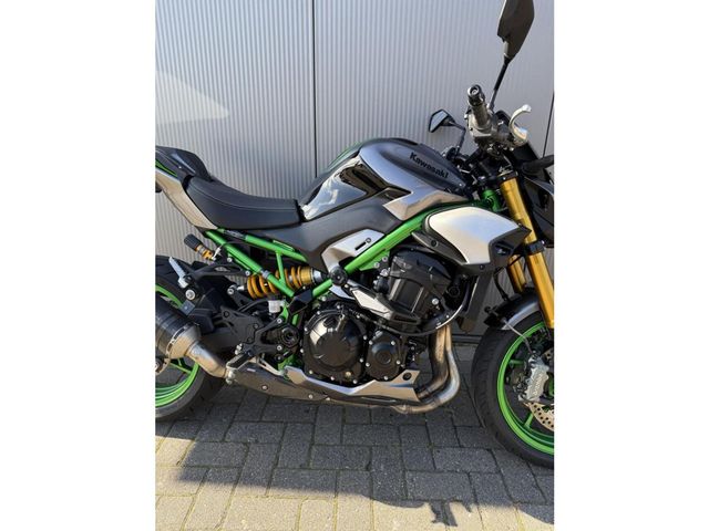 kawasaki - z900-se