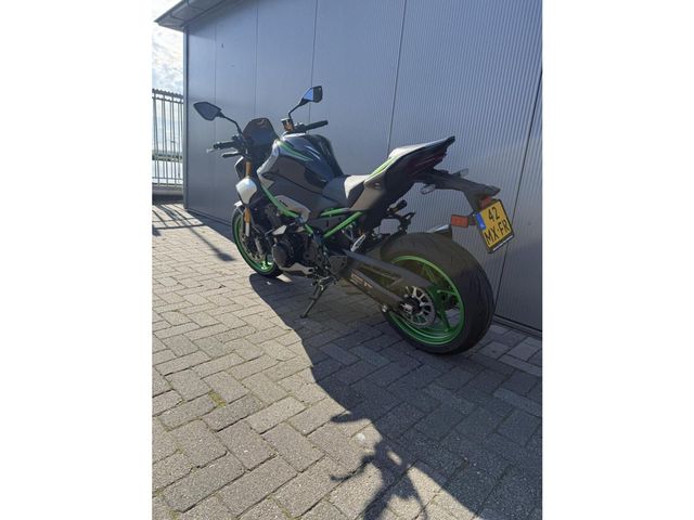 kawasaki - z900-se