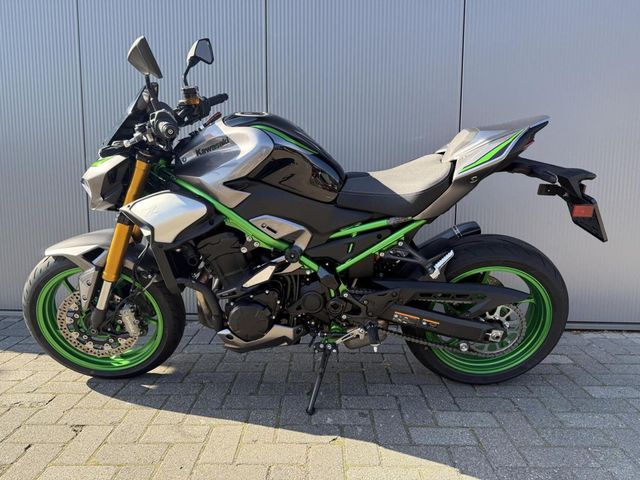 kawasaki - z900-se