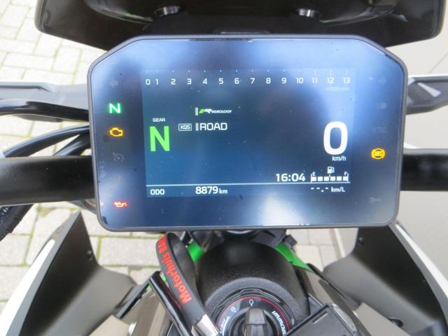 kawasaki - z900-se-performance