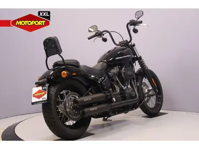 HARLEY-DAVIDSON STREET BOB 114 – foto 3