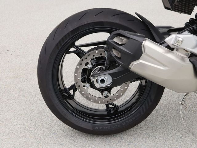 bmw - f-900-r