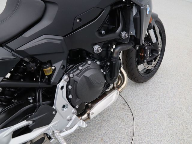 bmw - f-900-r
