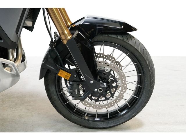 honda - crf-1100-l-africa-twin-adventure-sports