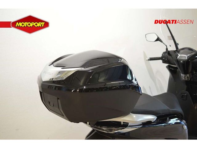 honda - sh-300i---abs