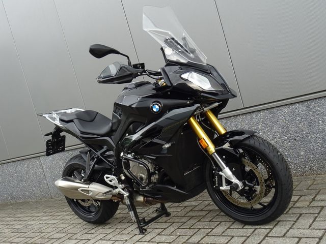 bmw - s-1000-xr-2023