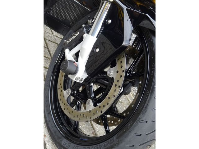 bmw - s-1000-xr-2023