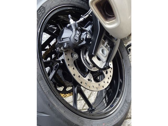 bmw - s-1000-xr-2023