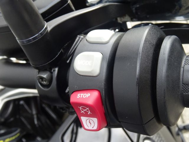 bmw - s-1000-xr-2023