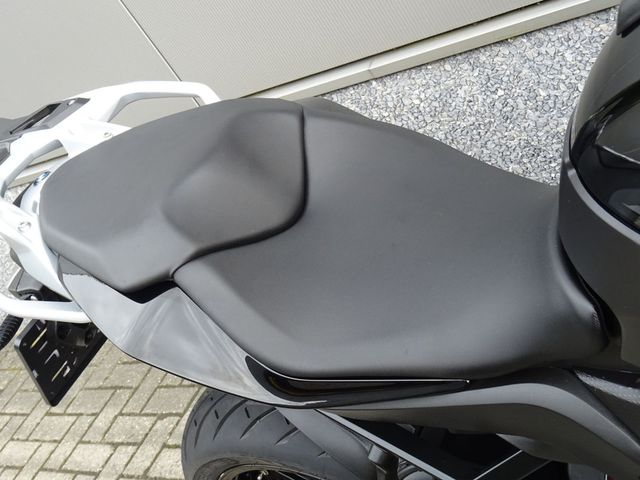 bmw - s-1000-xr-2023