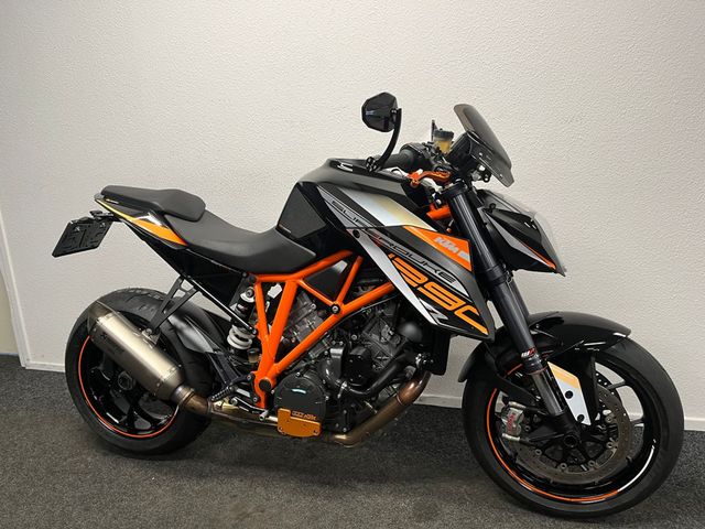 ktm - 1290-super-duke-r