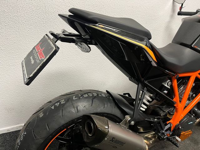 ktm - 1290-super-duke-r
