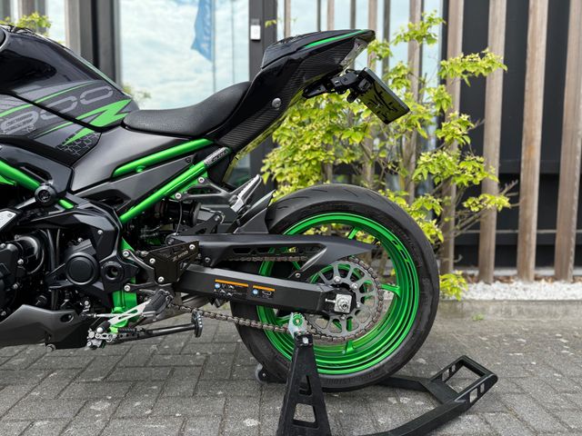 kawasaki - z900