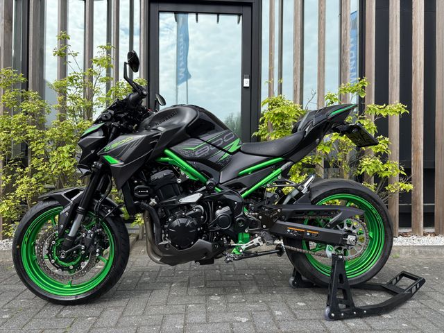 kawasaki - z900