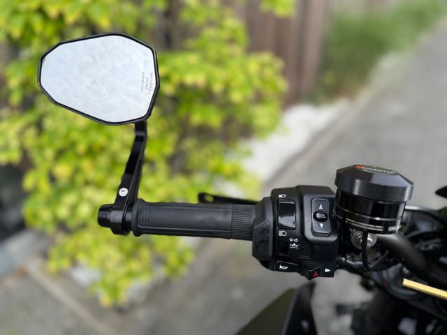kawasaki - z900