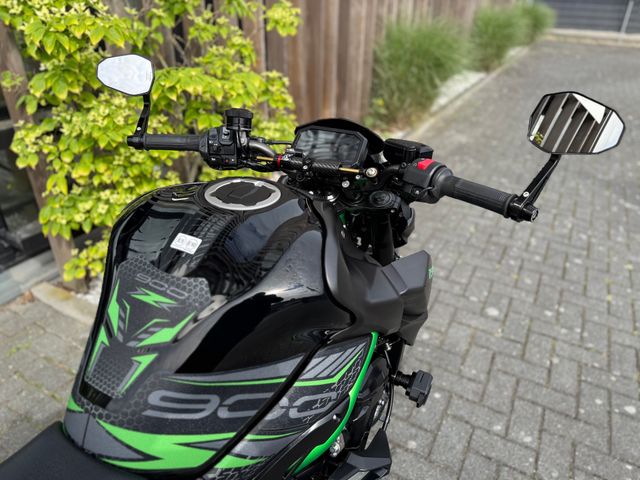 kawasaki - z900