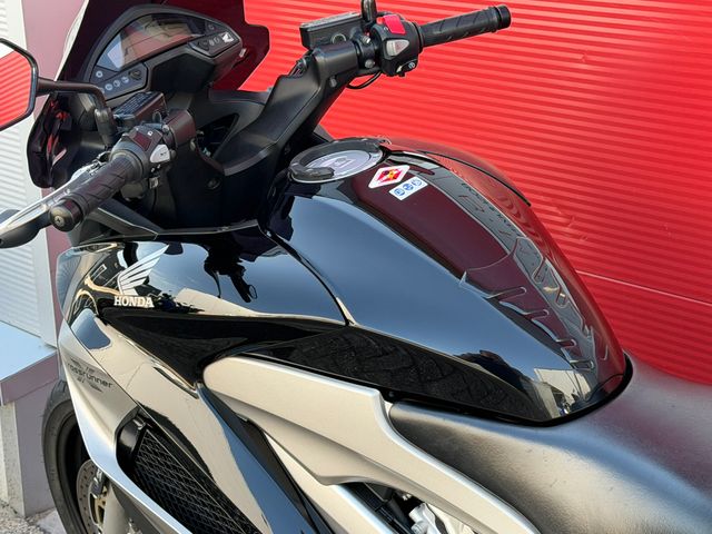 honda - vfr-800-x-crossrunner-abs