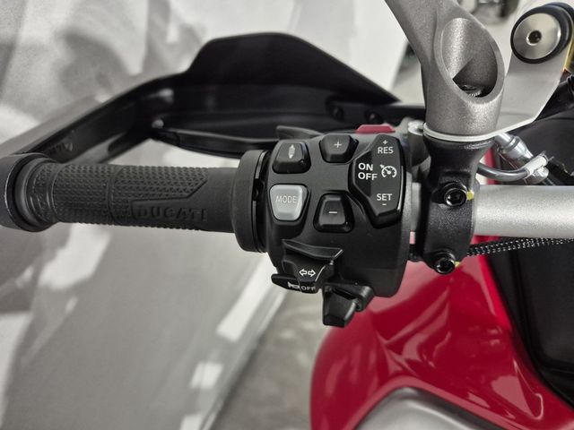 ducati - multistrada-v4