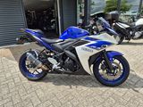 YAMAHA R3