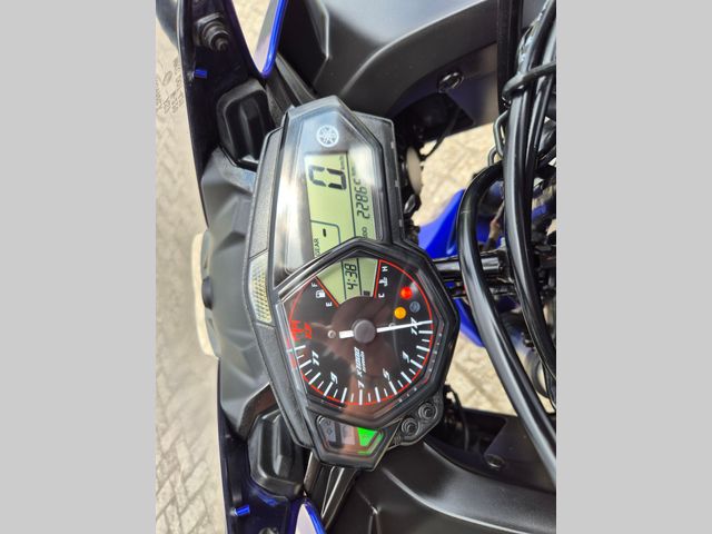 yamaha - r3