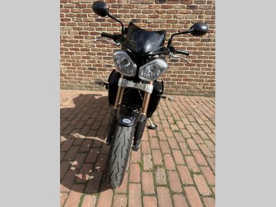 TRIUMPH SPEED TRIPLE 1050 ABS – foto 3