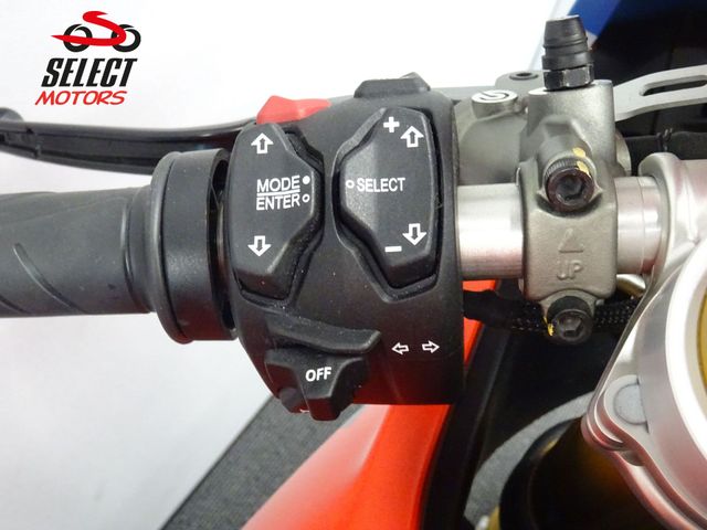 ducati - panigale-v4-s-corse