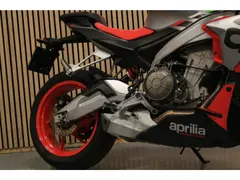 Aprilia Tuono 660 - 2022 - Quickshifter - Cruise Control 2022 occasion – foto 2 van 17