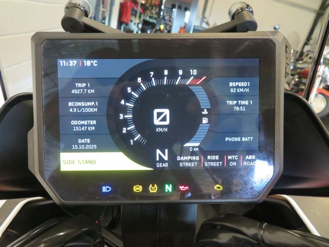 ktm - 1290-super-duke-gt