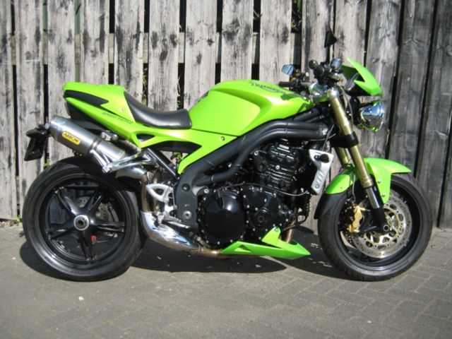 triumph - speed-triple-1050