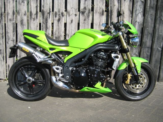 triumph - speed-triple-1050