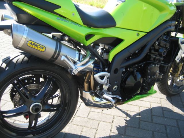 triumph - speed-triple-1050