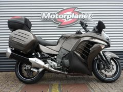 KAWASAKI 1400 GTR