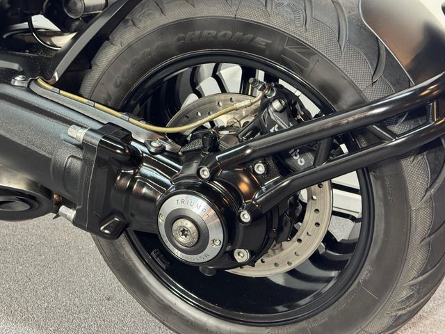 triumph - rocket-3-r