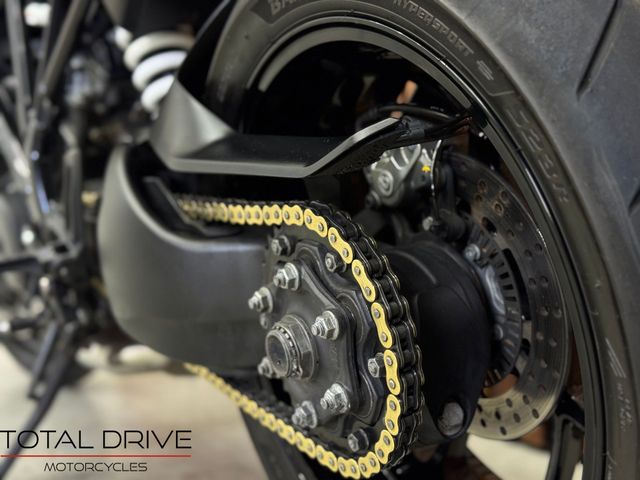 ktm - 1290-super-duke-r