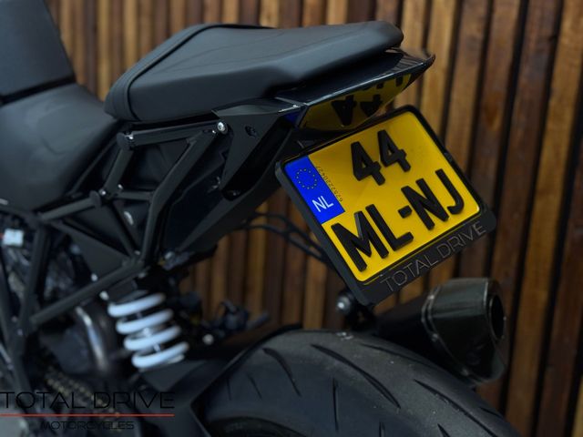 ktm - 1290-super-duke-r