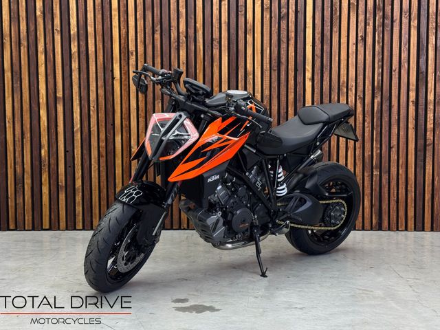 ktm - 1290-super-duke-r