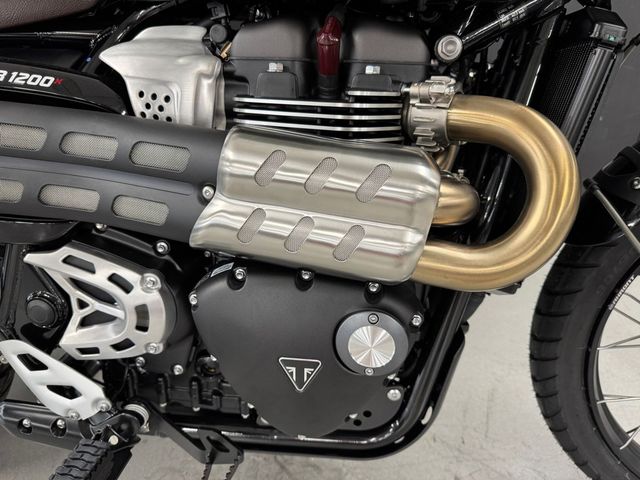 triumph - scrambler-1200-x