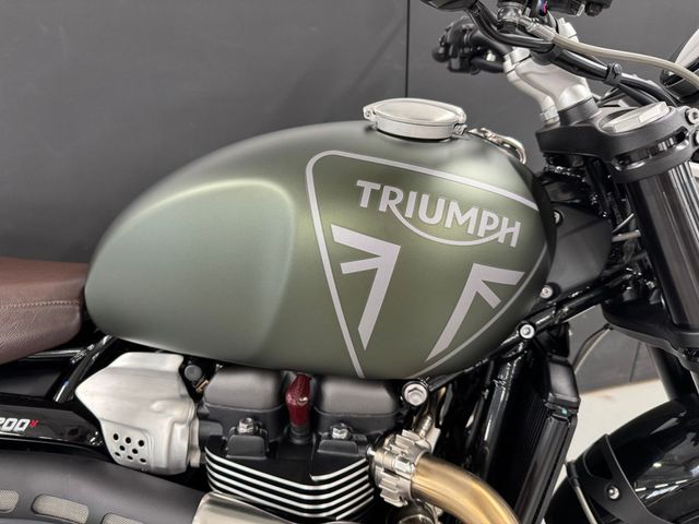 triumph - scrambler-1200-x
