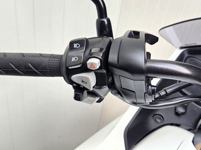 honda - ctx-700-dct-abs