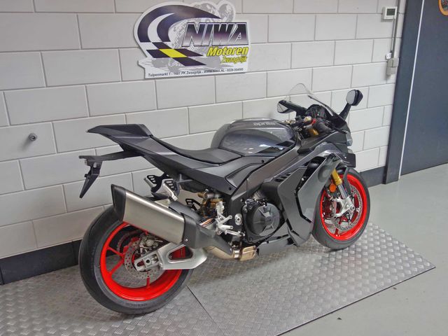 aprilia - rsv-4-r
