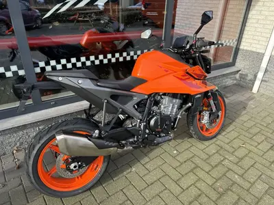 KTM 990 DUKE – foto 3