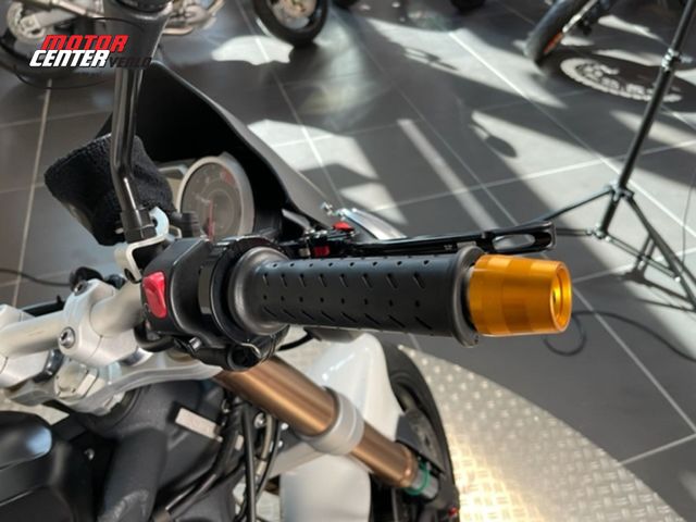 triumph - speed-triple-1050