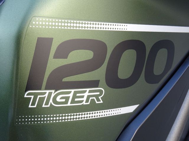 triumph - tiger-1200-xcx