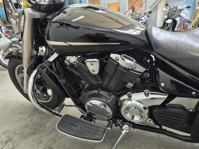 yamaha - xvs-1300-a-midnight-star